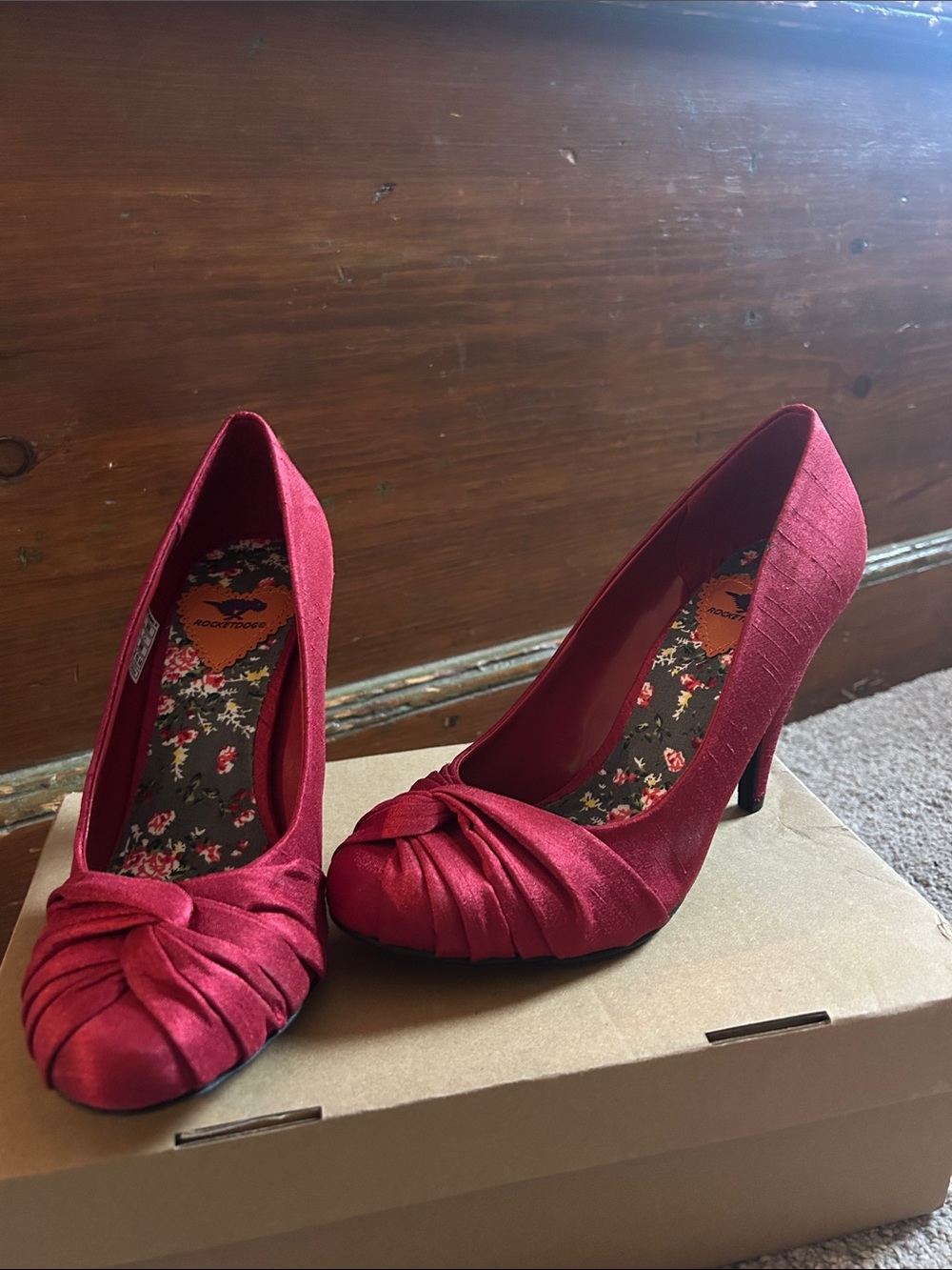 NEW Rocket Dog Cupid Red Satin Knotted Heels
